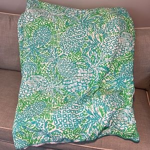 Pottery Barn Teen - Lilly Pulitzer Twin XL Comforter